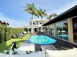 RJ Residencial Beira Mar Maravilhosa Casa Frente Mar da Pinheira com piscina, hotel en Pinheira