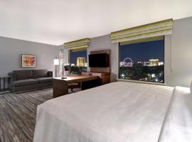 Hampton Inn & Suites Las Vegas Convention Center - No Resort Fee، فندق بالقرب من مركز مؤتمرات لاس فيغاس، لاس فيغاس