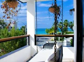 Villa Azure Ocean Park's Seaside Luxe Retreat