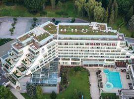 Grand Hotel Donat Superior & Wellness Center, отель в городе Рогашка-Слатина