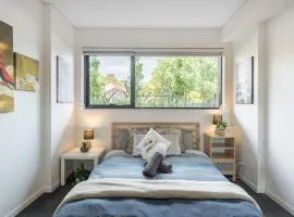 1Bedroom and Study Apt in Homebush Sleeps 5
