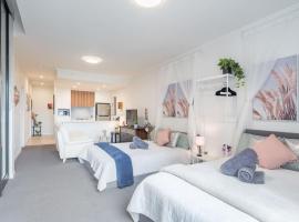 2BR Apt in Hurstville 1Min To Train Station Sleep 8, hotel v destinaci Sydney