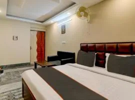 Hotel Awadh Court