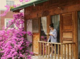 Utopia Homestay Đà Lạt, готель у місті Khu Chi Lăng