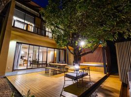 Khaoyai Kirimaya Atta Residence 5 BR Villa, glamping en Ban Tha Chang