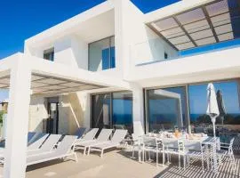 StarLight Villa Tropea -4BD, 4BA, 4min to beach_