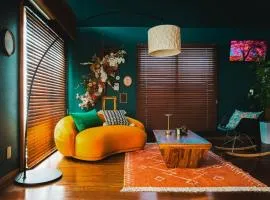 The Archaic / Luxury apartment near Shinjuku