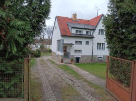 Pension Hluboká, guest house in Hluboká nad Vltavou