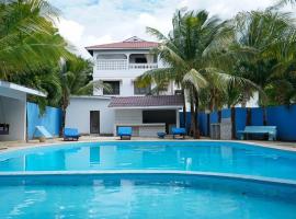 Lux Suites Diani Holiday Villas, khách sạn ở Diani Beach