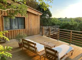 Le Petit Chai Fronsadais, holiday home in Saint-Michel-de-Fronsac