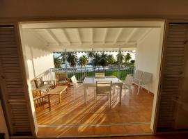 Duplex avec une vue magnifique et une Citerne !!, Hotel in Le Gosier