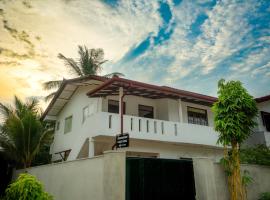 Swarni Home, апартаменти у місті Амбаланґода