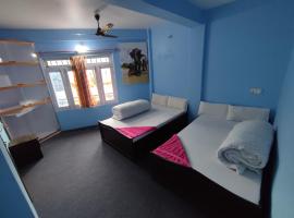 Meet Point Cafe & Restaurant (Homestay/Lodge), cheap hotel in Pokhara