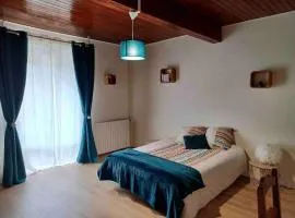 Maison familiale au cœur des Cabannes -montagne, rivière & découvertes