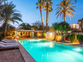 Hermosa Villa en el corazón de Ibiza Can Savi, hotel Montecristóban