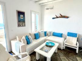 Aggeliki's Cycladic Villa by Hostandros, vila v destinaci Batsi