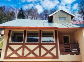 Doi Iepuri, hotel in Azuga