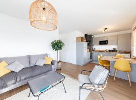 Le Magellan - logement neuf, parking, grand balcon – apartament w mieście Dinard