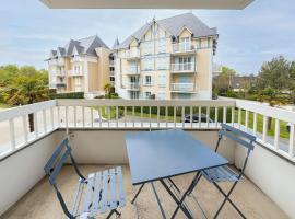 Ty Azur, charmant 2 pièces avec balcon, Ferienwohnung in Dinard