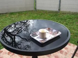 Makra-tető Öregtölgy Apartman