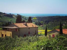 Fattoria Podere i Luoghi, hotel in Casale Marittimo