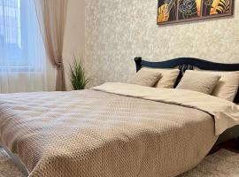 Центр. Вул. С. Крушельницької. 2 кімнати, hotel i Ternopil