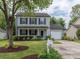 Peaceful Hideaway Fully Stocked Entire Home, hotel in Concord