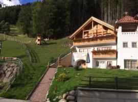 Apartments Mirabell: Livinallongo del Col di Lana'da bir daire