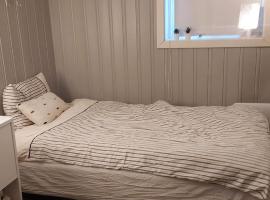 2 bedroom Apartment close to city centre and beach, hotel in Oslo