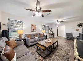 Peaceful Abode in Convenient Baytown Location