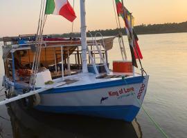 King of love, bateau à Louxor