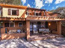 Villa with Jacuzzi in Torre Delle Stelle