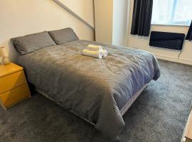 Oleon Rooms - Central Reading, cheap hotel in Reading