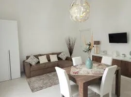 JEY STUDIO_INDEPENDENT SEAFRONT APARTMENT