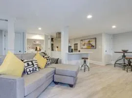 Modern Decatur Getaway about 8 Mi to Downtown Atlanta!