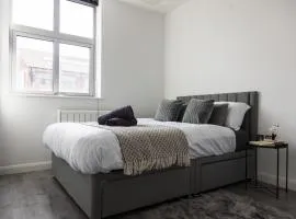 Luxury And Modern Apartment In Leicester City Centre - Free Parking - Walking Distance To Bus, Train Stations And Shopping Centres