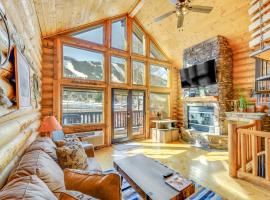 Cozy Mountain Condo Across From Snow King Ski Mtn!, appartement in Jackson