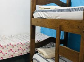 Hospedaria Dos Astros, hostel u gradu 'São Thomé das Letras'