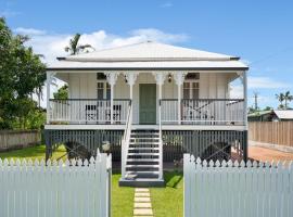 Charming 3-Bedroom Retreat, villa i Townsville