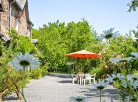 Gite Le Chevalier, hotel with parking in Gavray