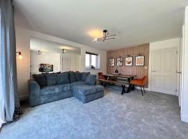 Luxury Newly Renovated House, hotel in Reading