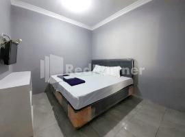 LH101 Guest House Syariah near Makam Sunan Bonang RedPartner, hotel v destinaci Tuban
