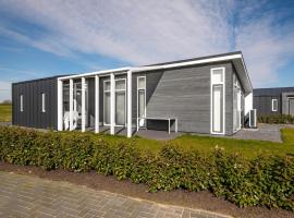 Modern chalet with unobstructed views, in Zeeland, hôtel à Wemeldinge