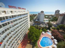 Hotel Tres Anclas، فندق في غانديا