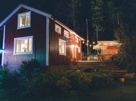 Lilla Dalbo "Adults only, Djurfritt", Ulvön Höga Kusten โรงแรมในUlvöhamn