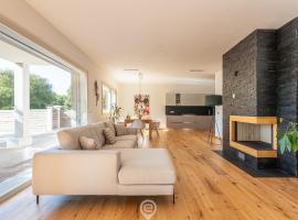 Golden Dunes Villa - Garden Retreat