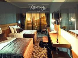 Volley Hotel İzmir, hotell i Konak