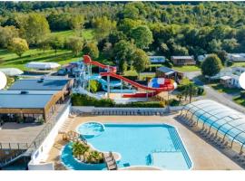 Mobil home sur Campíng 5 étoiles proche Mer، فندق في أولغات