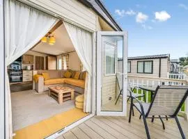 Your Ultimate Holiday Rental at Pevensey Bay 35 Woodland Walk