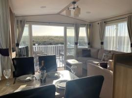74 Bayside Cove Pevensey Bay Holiday Park, מלון בפבנסי